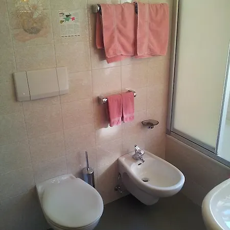 Hotel Garni Doris 3*